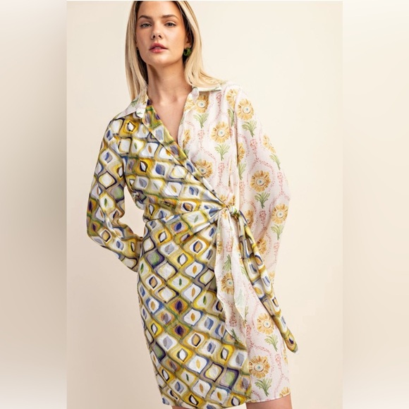 Dresses & Skirts - Floral & Geo Print Wrap Mini Dress in Yellow and White
